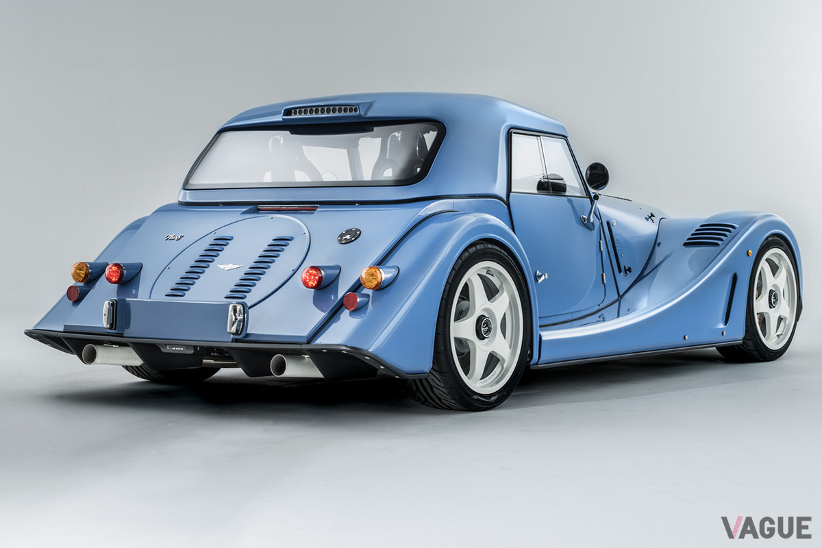 「プラス8GTR」は、ビッグブルーと呼ばれた1990年代のレースカーへのオマージュだ