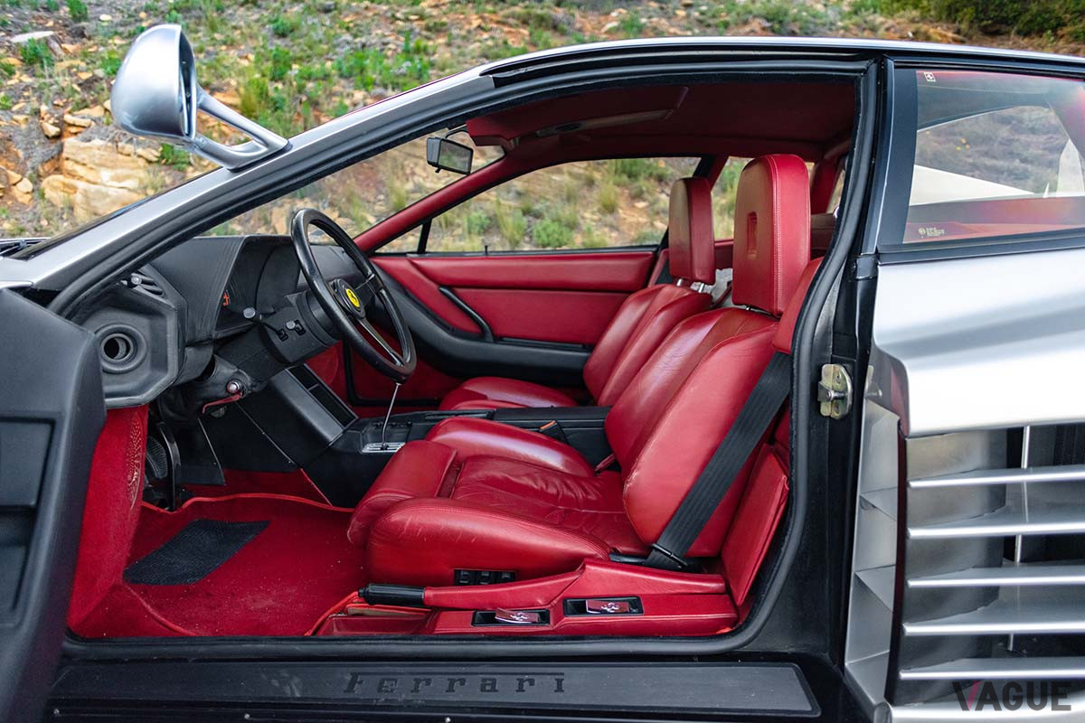 28万6250ユーロ（約3700万円）で落札された1986年型フェラーリ「テスタロッサ」（C）2021 Courtesy of RM Sotheby's
