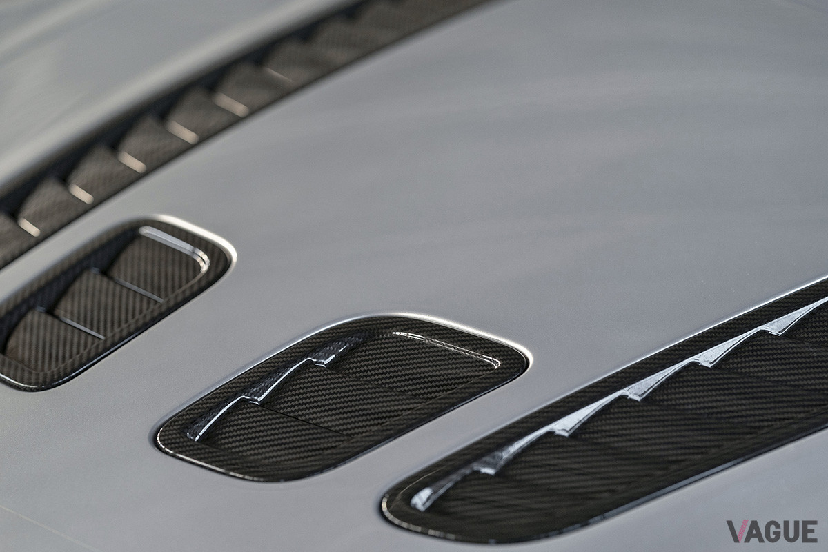「V12ヴァンテージS」は、当時アストンマーティン史上最速モデルであった