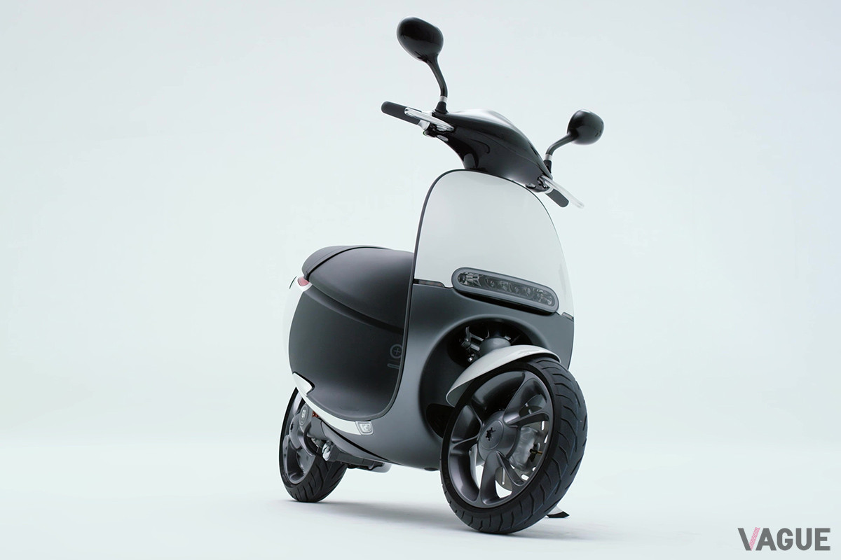 Gogoroのeバイク。日本では原動機付き自転車扱いとなっており、石垣島では2種類（50cc規格と125cc規格）を体験することができる（C）GOGORO（YouTube）