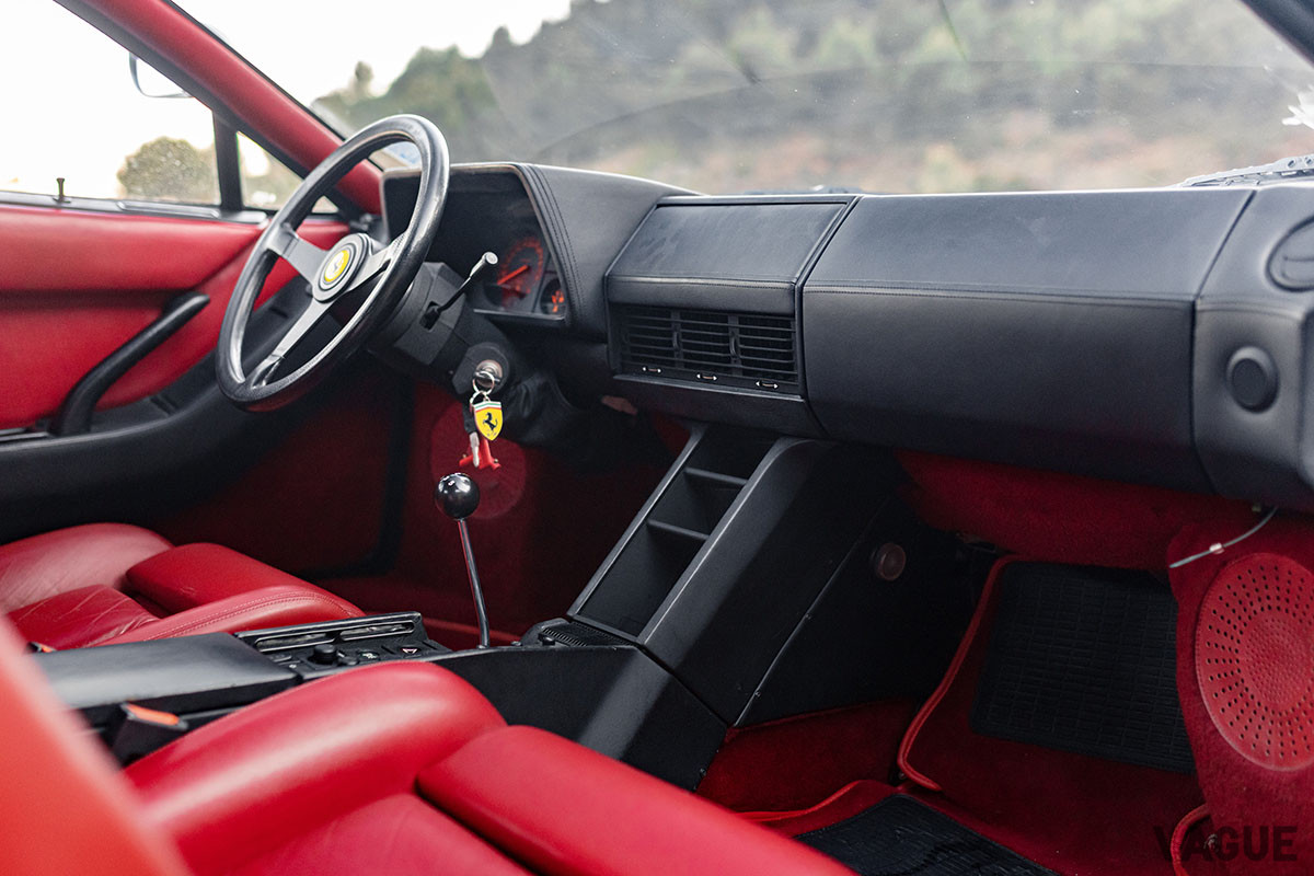 28万6250ユーロ（約3700万円）で落札された1986年型フェラーリ「テスタロッサ」（C）2021 Courtesy of RM Sotheby's