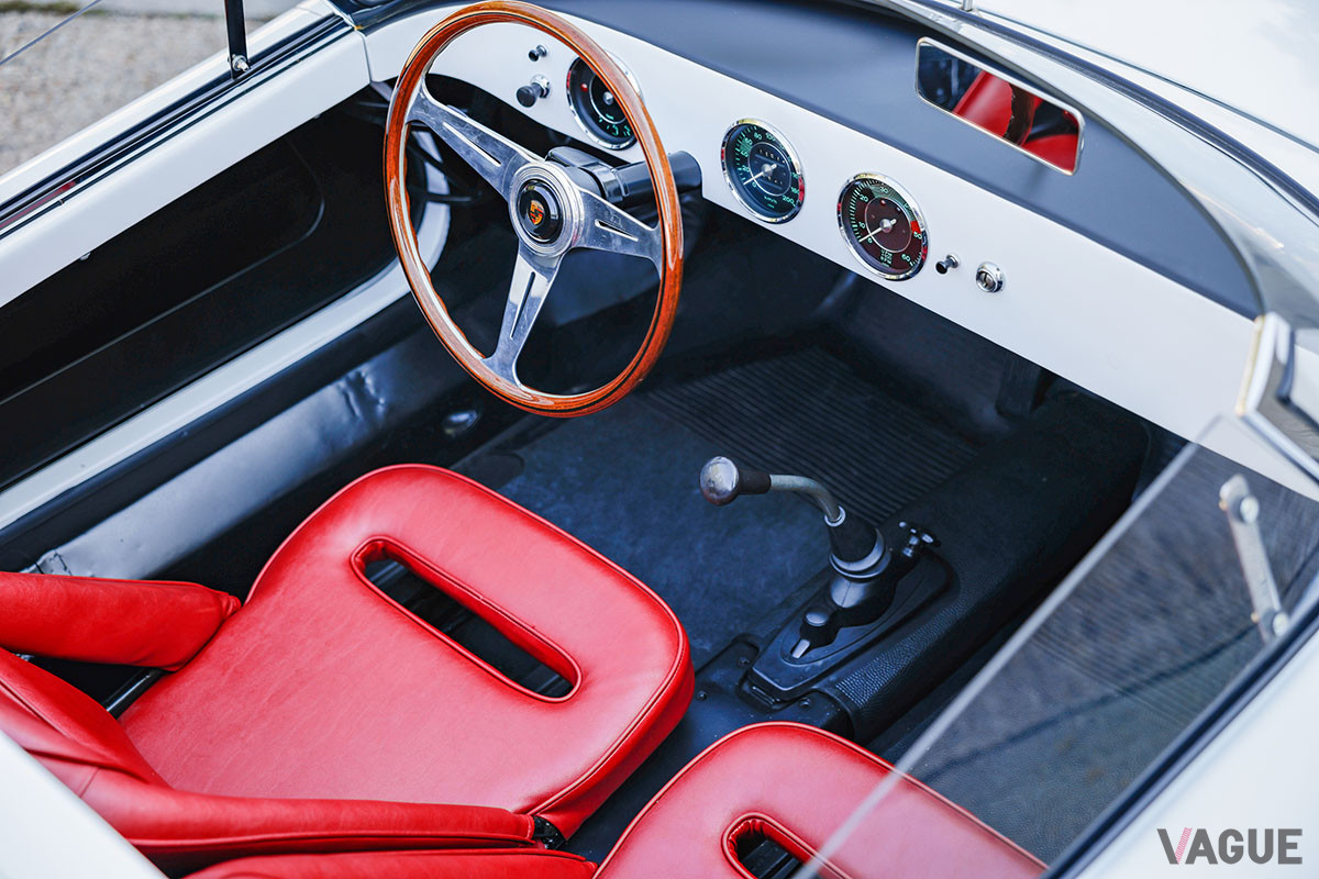 45万5000ポンド（邦貨換算約6975万円）落札されたポルシェ「356カレラ・ザガート・スピードスター“サンクション・ロスト”」（C）2021 Courtesy of RM Sotheby's