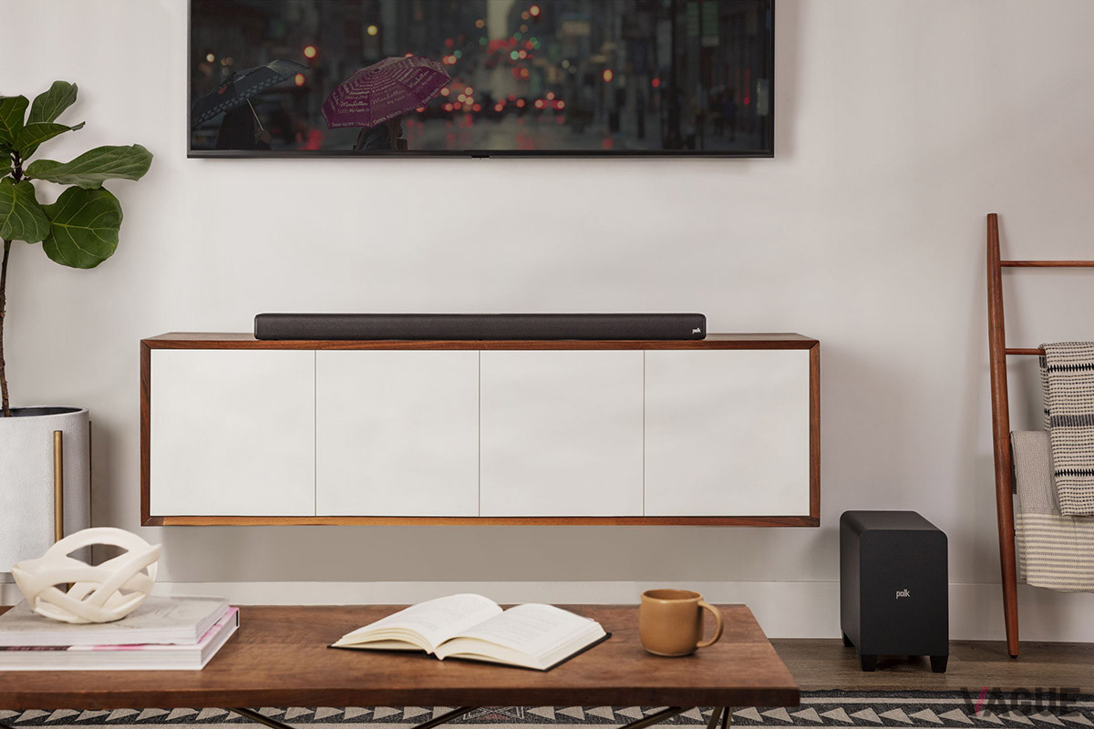 迫力の重低音を実現するワイヤレスサブウーファーを含む3.1.2chドライバーアレイにより、部屋いっぱいに臨場感豊かな3Dサウンドが広がるPolk Audioの「Signa S4」