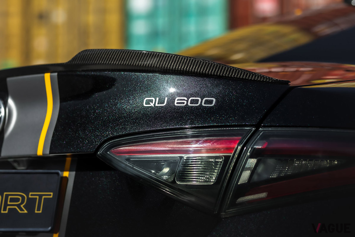 トランクリッドに「QV600」のレターデカールが貼られているのが唯一のアピールポイント