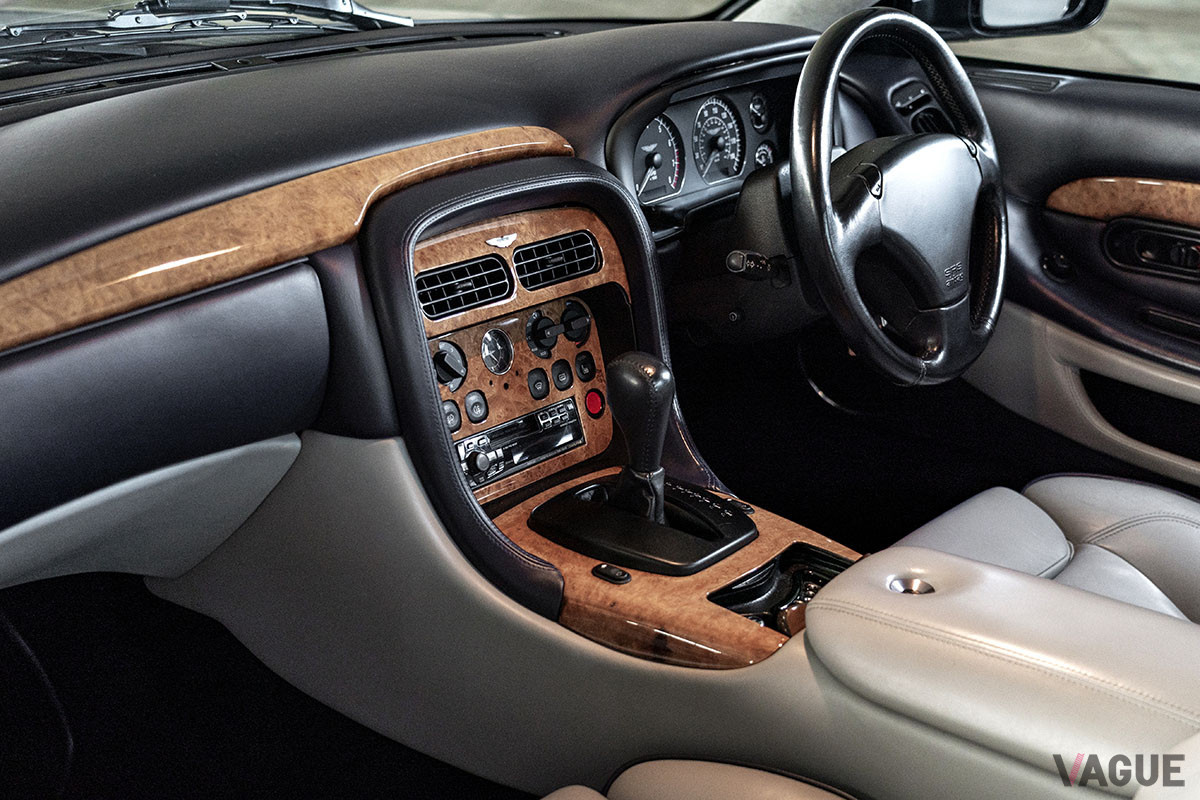 1999年のジュネーブモーターショーでデビューした「DB7 V12ヴァンテージ」