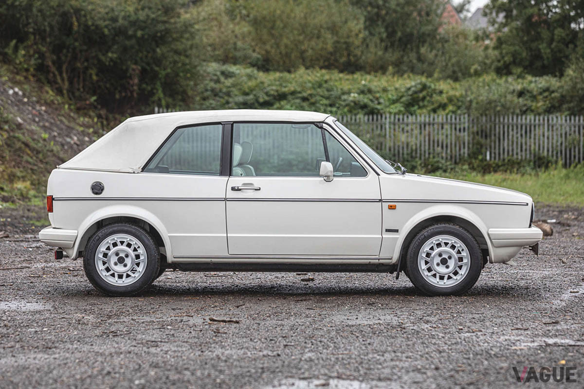 1万1475ポンド（邦貨換算約175万円）で落札されたVW「ゴルフGTIカブリオレ」（C）Silverstone Auctions Limited 2021