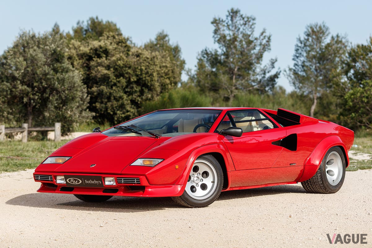 43万2500ユーロ（邦貨換算約5550万円）で落札されたランボルギーニ「カウンタックLP400S」（C）2021 Courtesy of RM Sotheby's