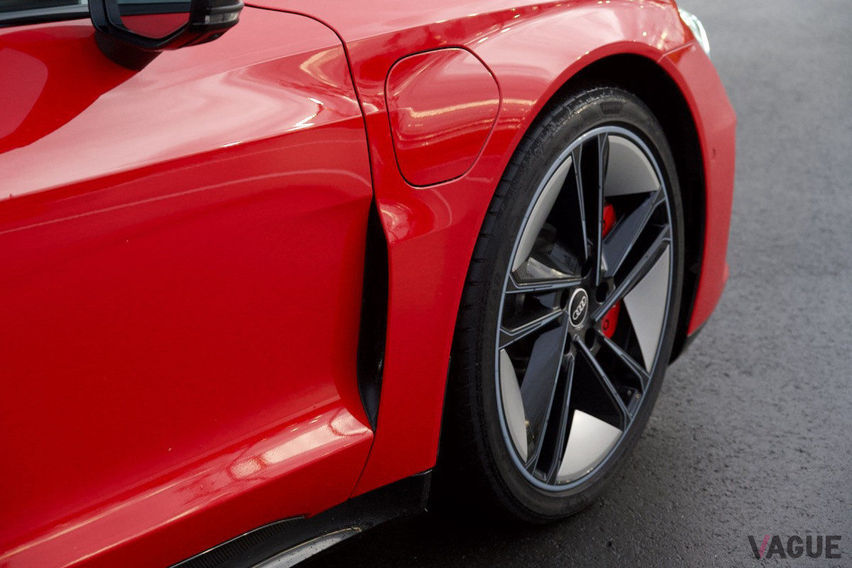 タイヤハウスからのエアアウトレット