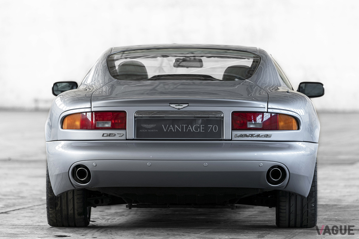 1999年のジュネーブモーターショーでデビューした「DB7 V12ヴァンテージ」