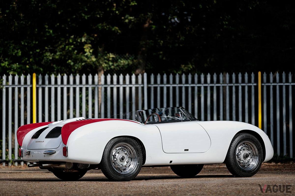 45万5000ポンド（邦貨換算約6975万円）落札されたポルシェ「356カレラ・ザガート・スピードスター“サンクション・ロスト”」（C）2021 Courtesy of RM Sotheby's