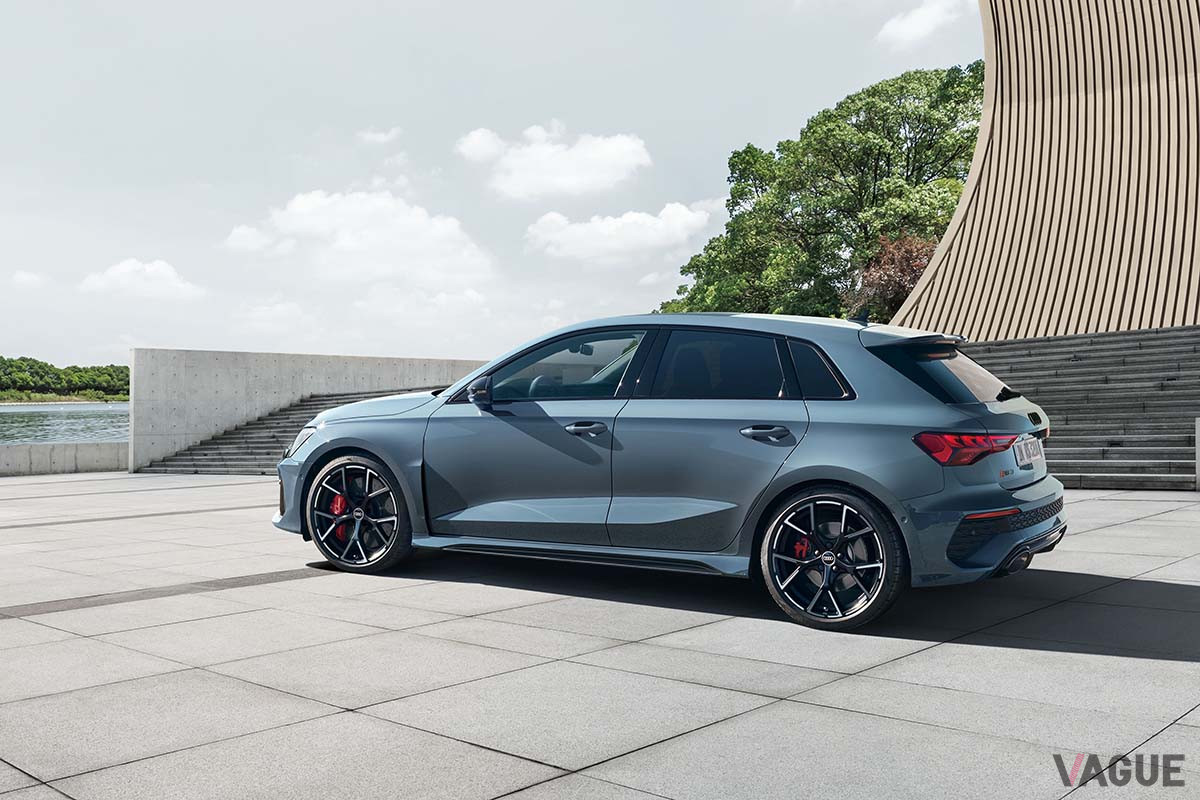 「RS3」は、「A3」のハイパフォーマンスモデルという位置づけ
