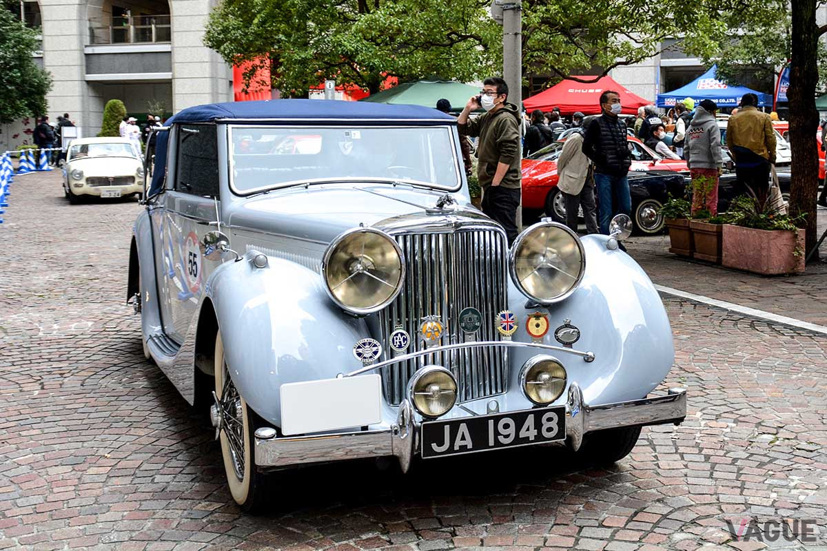 日本ではとても希少なジャガー「MkVドロップヘッド・クーペ」