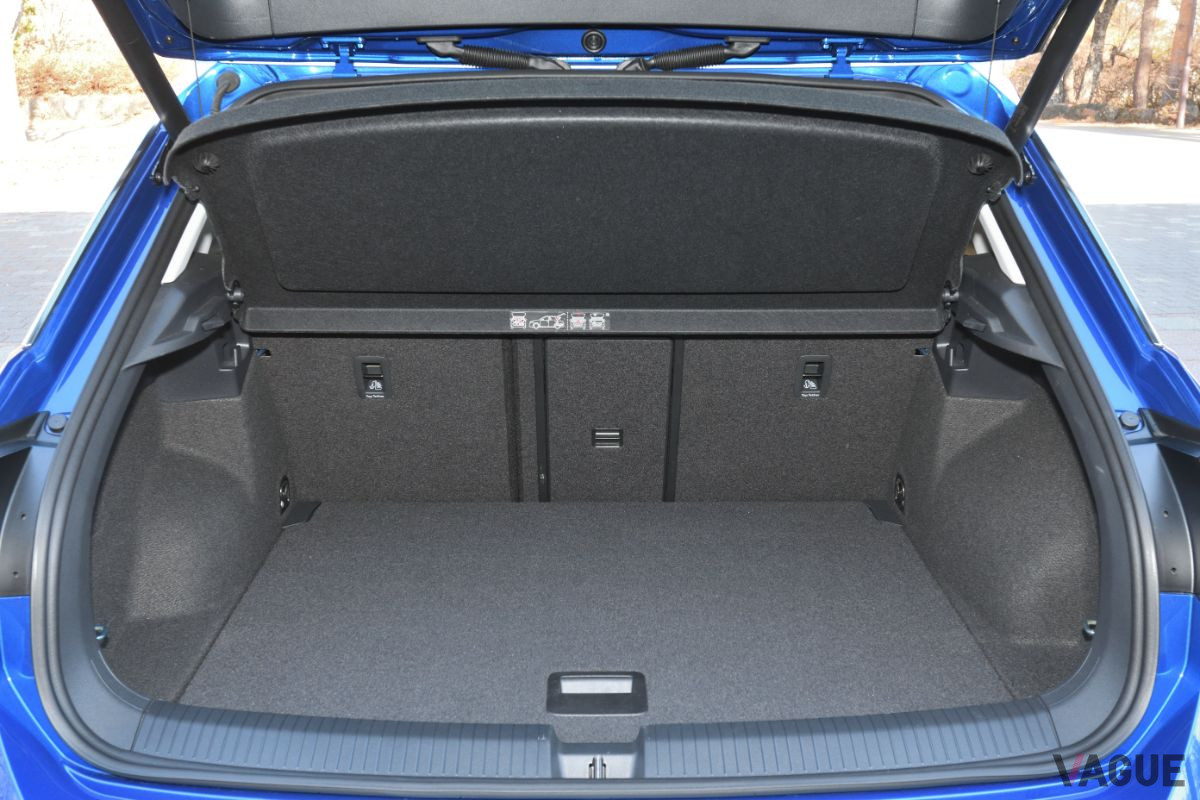 VW「T−ロック」の通常時荷室容量は445リッター