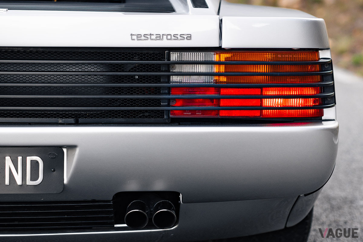 28万6250ユーロ（約3700万円）で落札された1986年型フェラーリ「テスタロッサ」（C）2021 Courtesy of RM Sotheby's