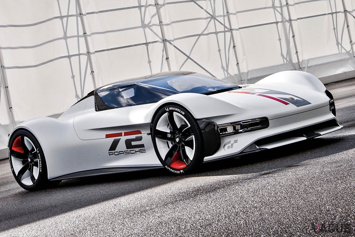 「ポルシェ ビジョン グランツーリスモ」は、ポルシェとして初となるヴァーチャルコンセプトカーだ