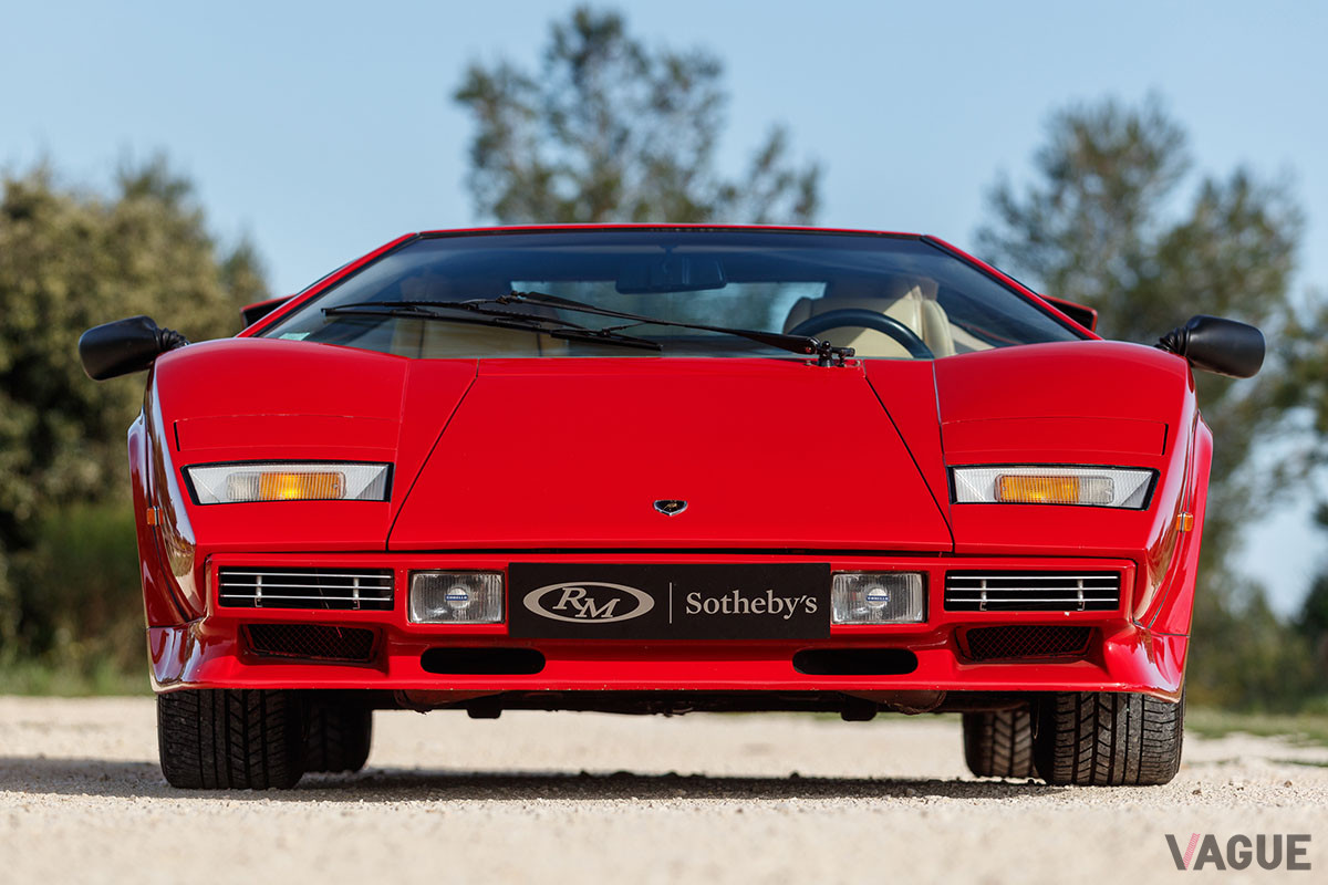 43万2500ユーロ（邦貨換算約5550万円）で落札されたランボルギーニ「カウンタックLP400S」（C）2021 Courtesy of RM Sotheby's