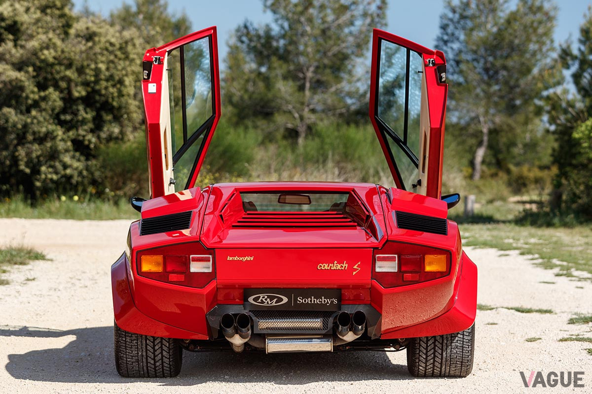 43万2500ユーロ（邦貨換算約5550万円）で落札されたランボルギーニ「カウンタックLP400S」（C）2021 Courtesy of RM Sotheby's