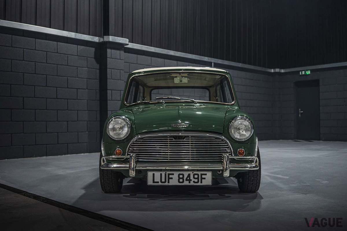 5万4000ポンド（邦貨換算約825万円）で落札されたミニ「クーパー1275 S」（C）Silverstone Auctions Limited 2021