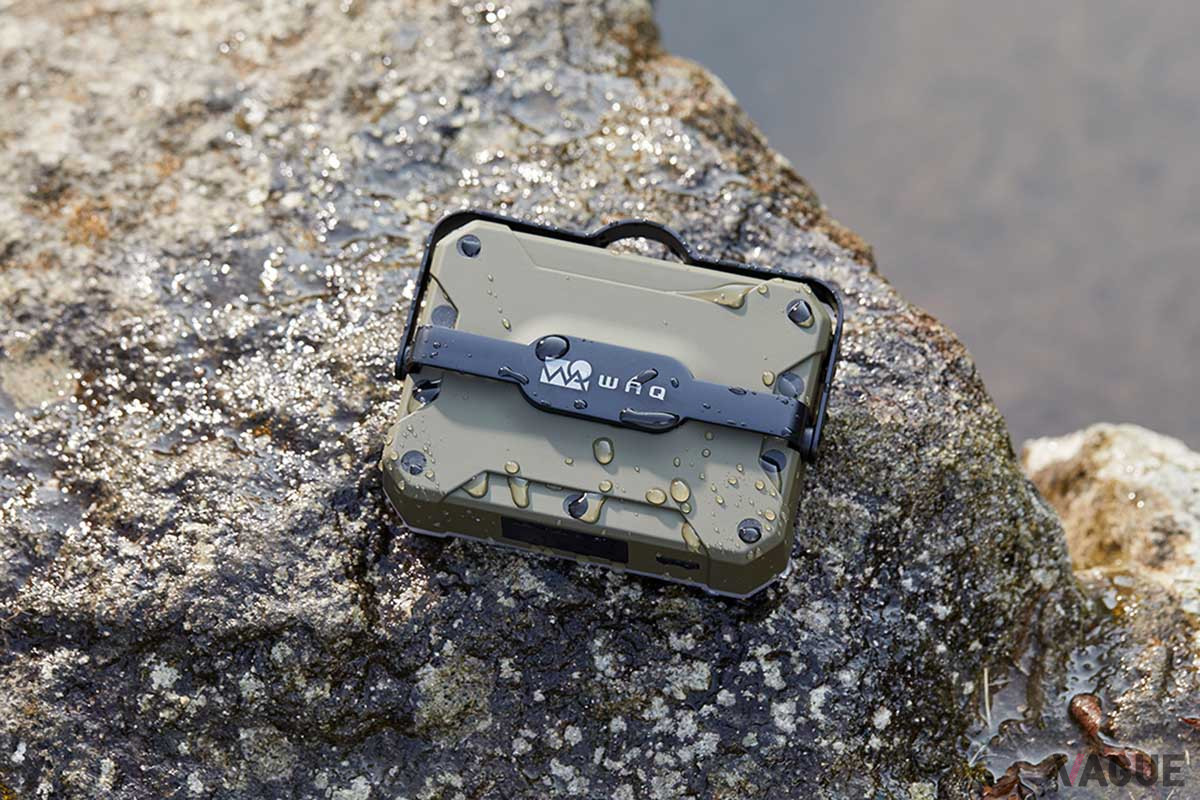 水中では使えないものの、IP67相当の防水・防塵性能を持っている。不意に降り出す雨や突然風に舞う土埃に対応できるのがいい