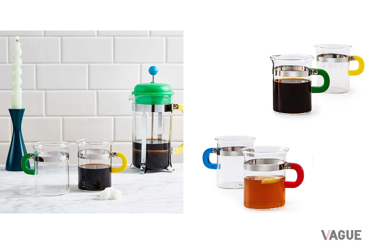 「Chambord コーヒーカップ」はリサイクルプラスチックを使用したMoMAオリジナルカラーのハンドルが特徴。カップはホウケイ酸ガラス製で、コーヒーや紅茶、ジュースなど、温冷どちらにも使用可能だ