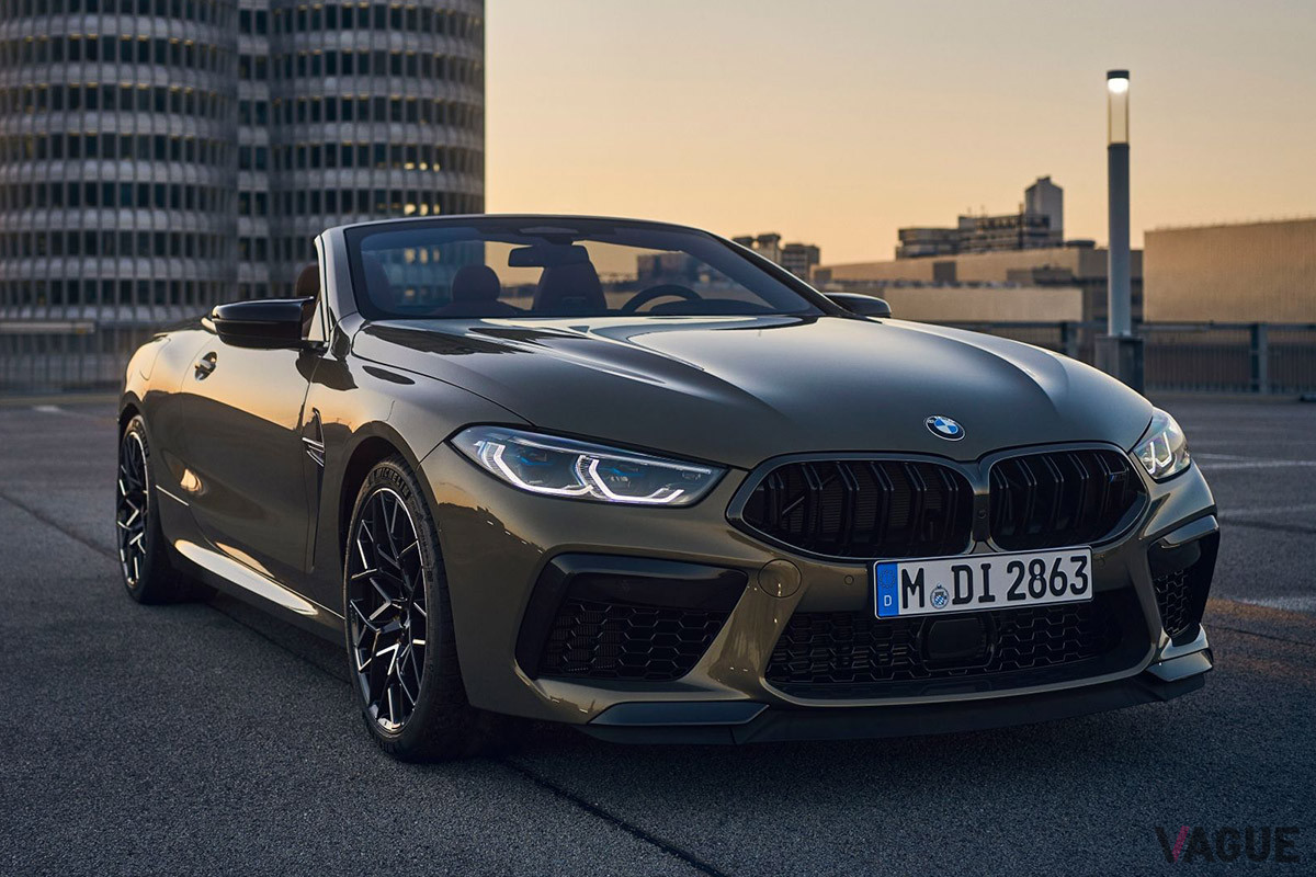 ヘッドライトはBMWレーザーライトが標準装備