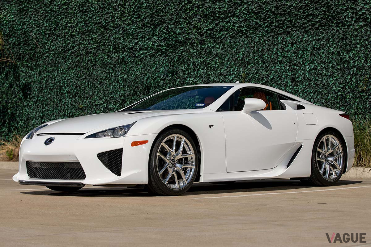 80万8000ドル（邦貨換算約9300万円）で落札されたレクサス「LFA」（C）2021 Courtesy of RM Sotheby's