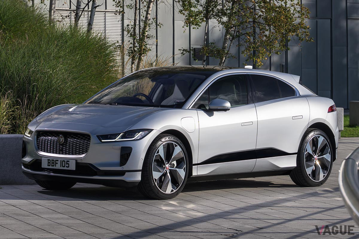 ジャガー初の電気自動車「Iペース」。登場が予想されていた「Jペース」は、Iペースより上のクラスの電動SUVとしてラインナップされると思われていた（C）Jaguar Land Rover