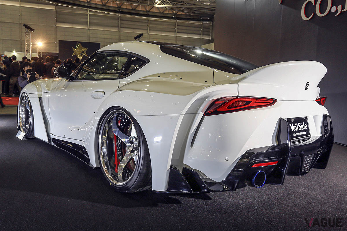 「東京国際カスタムカーコンテスト2022」ドレスアップカー部門の最優秀賞に輝いたVeilSide VFS90R」（C）青木邦敏