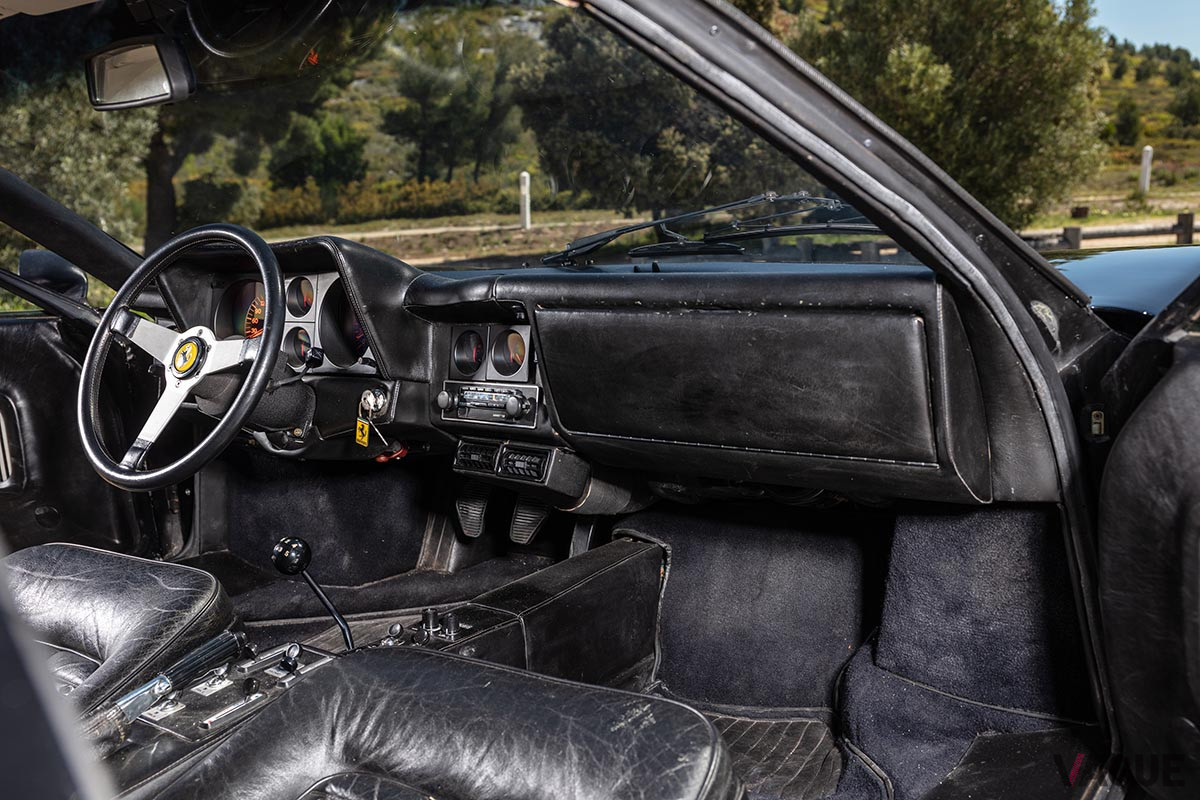 25万2500ユーロ（邦貨換算約3300万円）で落札されたフェラーリ「512BB」（C）2021 Courtesy of RM Sotheby's