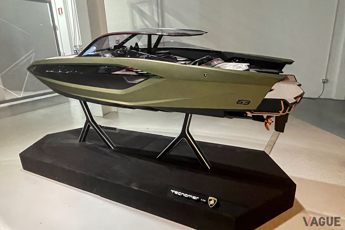 ランボルギーニのエンジンを使用したモーターヨット「テクノマール・フォー・ランボルギーニ63」