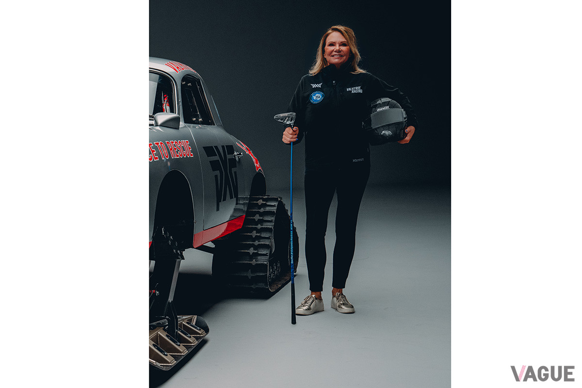 女性ドライバーのレニー・ブリンカホフ