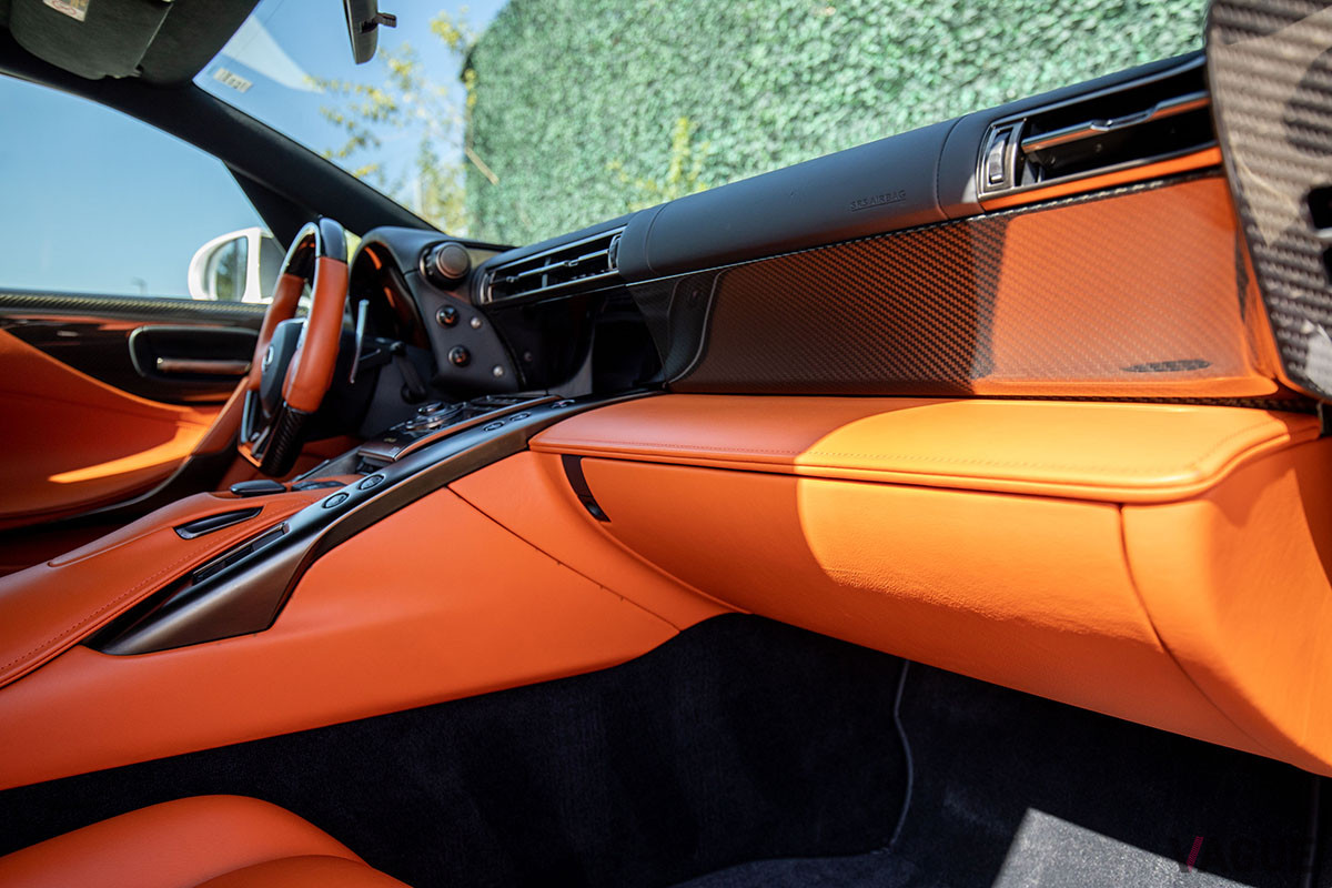 80万8000ドル（邦貨換算約9300万円）で落札されたレクサス「LFA」（C）2021 Courtesy of RM Sotheby's