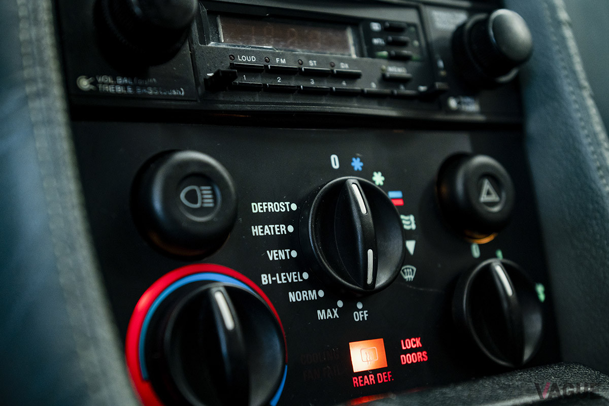 12万3200ドル（邦貨換算約1420万円）で落札されたデロリアン「DMC-12」（C）2021 Courtesy of RM Sotheby's