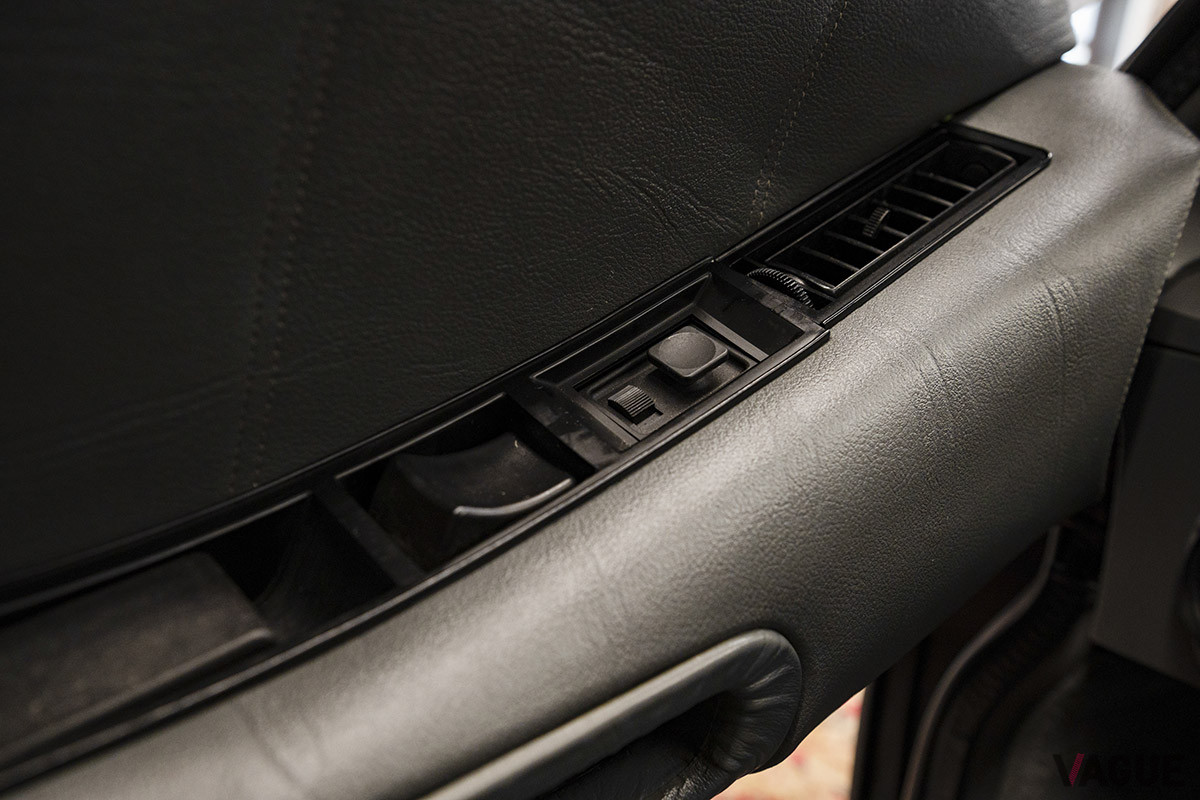 12万3200ドル（邦貨換算約1420万円）で落札されたデロリアン「DMC-12」（C）2021 Courtesy of RM Sotheby's