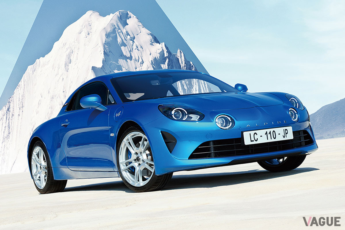 「A110」のもっとも象徴的なカラーが「ブルーアルピーヌM」だ