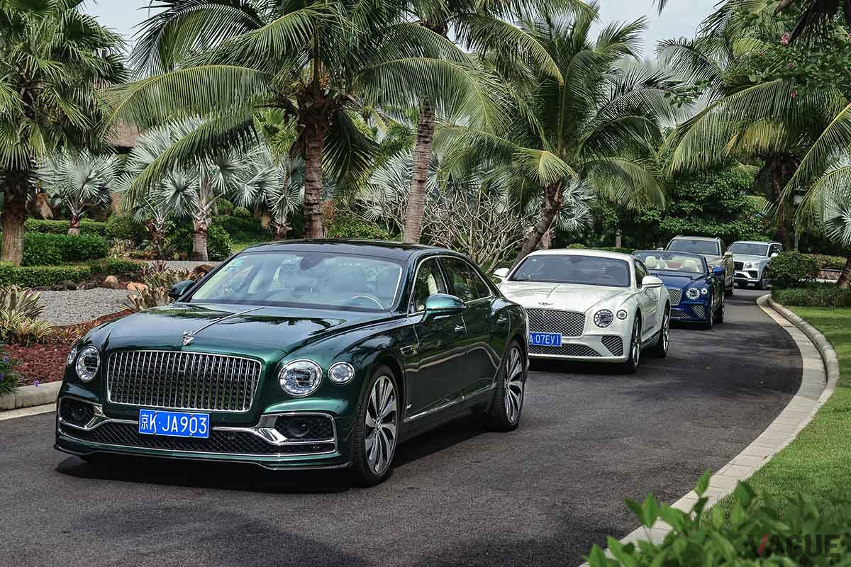 1940台から2880台へと大きく増加した中国市場では、新型フライングスパーが受け入れられたことと、ベンテイガが継続して売り上げを伸ばしたことが要因