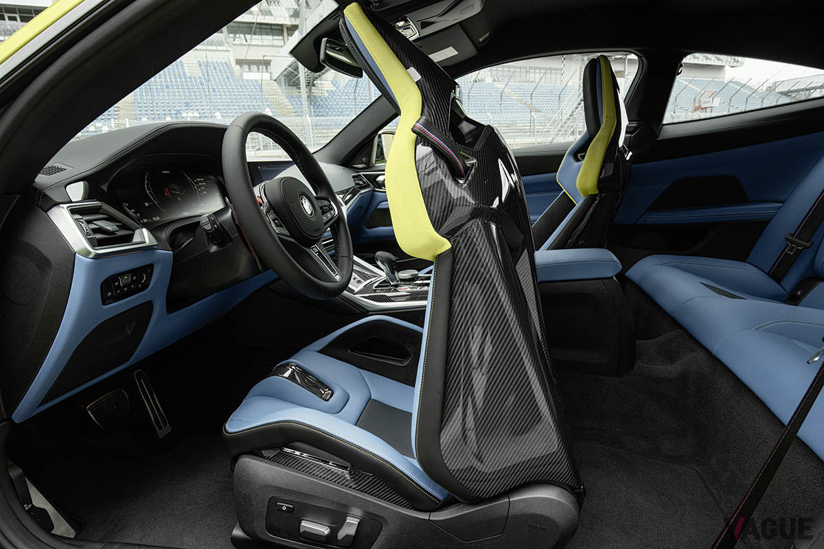 BMW「M4クーペ コンペティション トラックパッケージ」のMカーボン バケットシート
