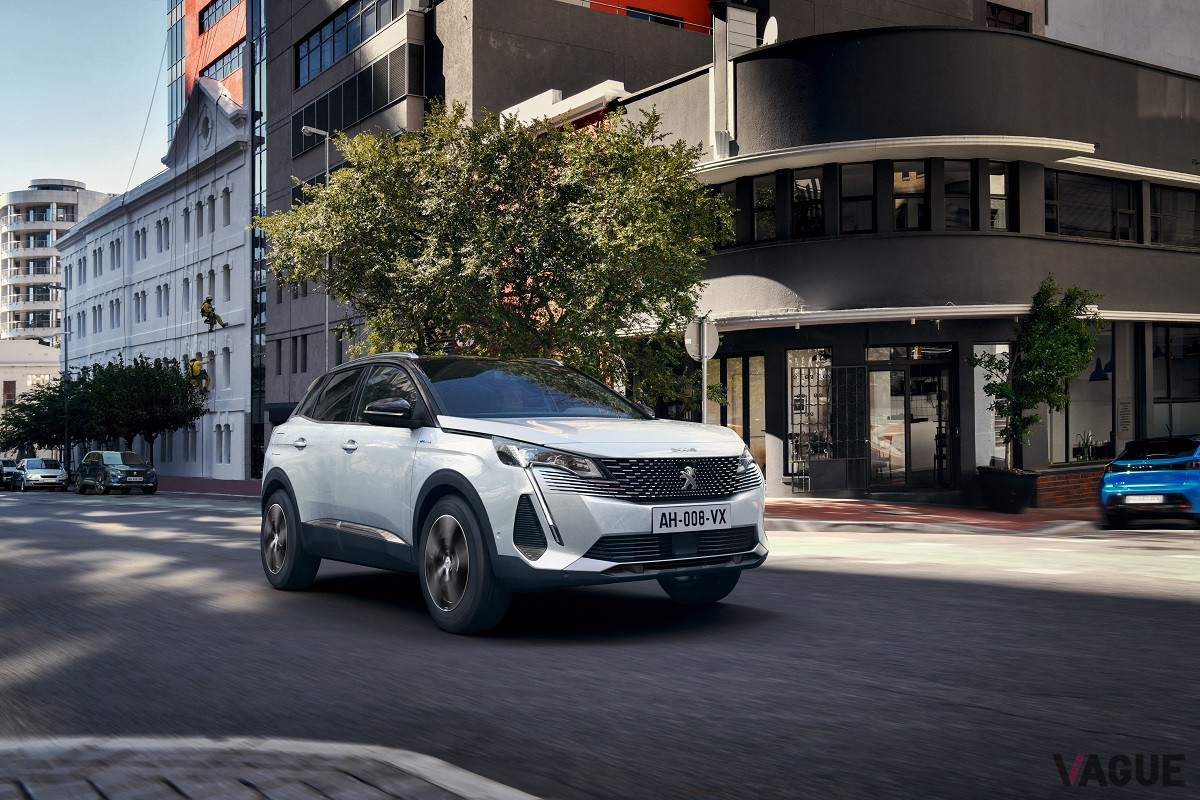 プジョーのCセグメントSUV 新型「3008」