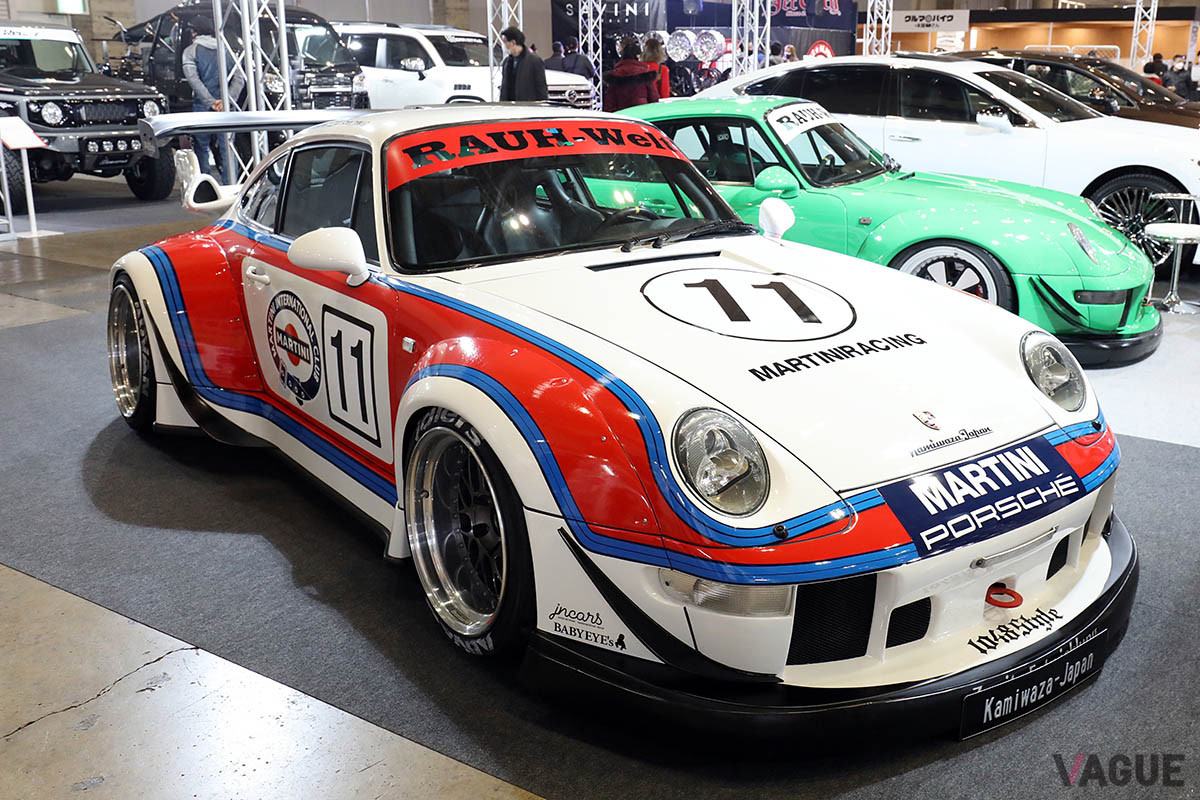 世界的にもファンが多いRWBが展示したのは、最終型の空冷911をベースにして、マルティニカラーで仕立てた1台