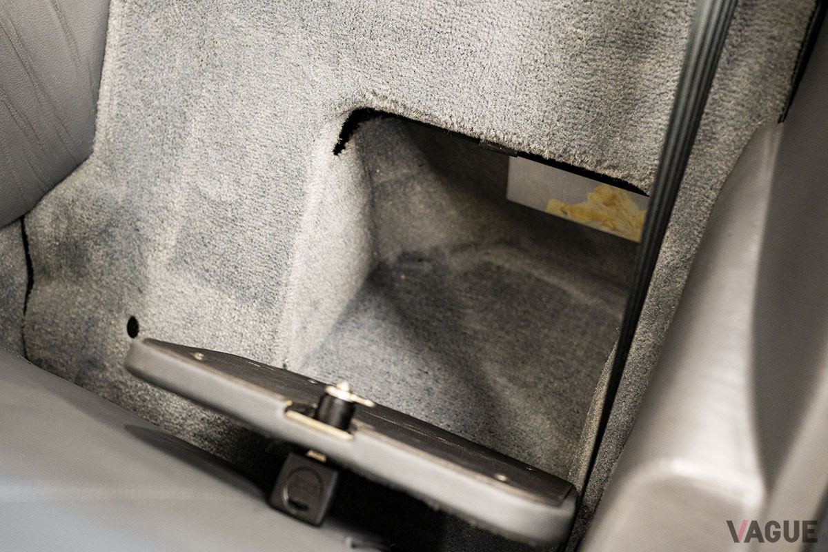 12万3200ドル（邦貨換算約1420万円）で落札されたデロリアン「DMC-12」（C）2021 Courtesy of RM Sotheby's