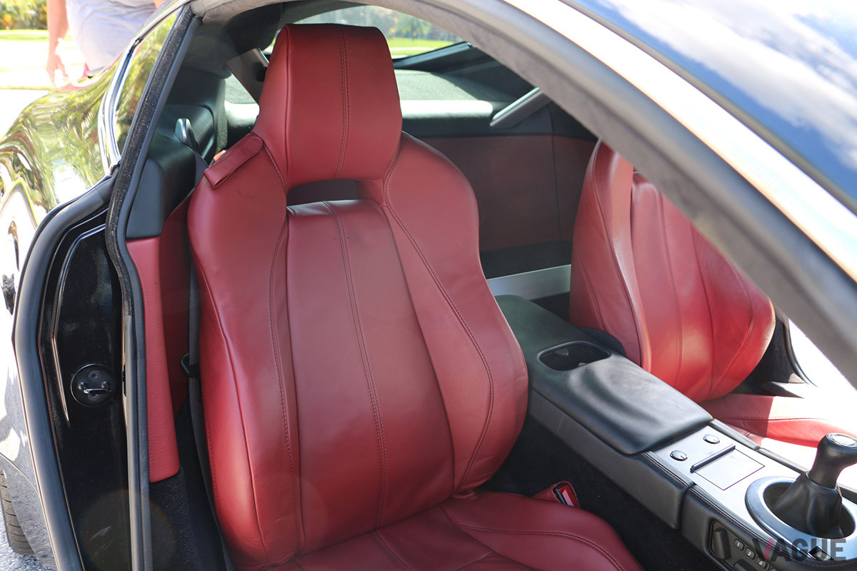 7万5000ドル（邦貨換算約860万円）で継続販売中のアストンマーティン「V8ヴァンテージ」（C）2021 Courtesy of RM Sotheby's