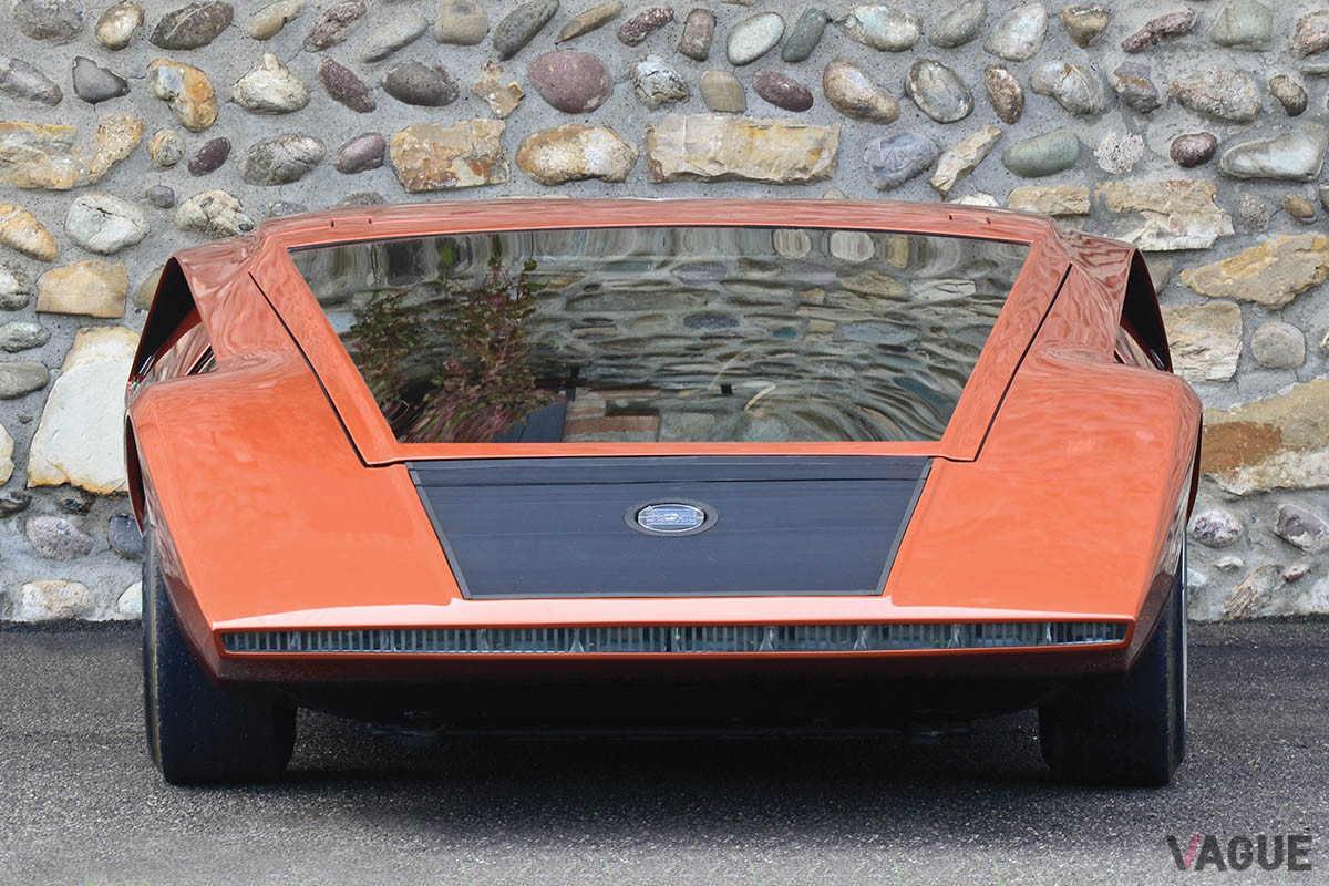 全高はたったの880mm（C）2011 Courtesy of RM Auctions