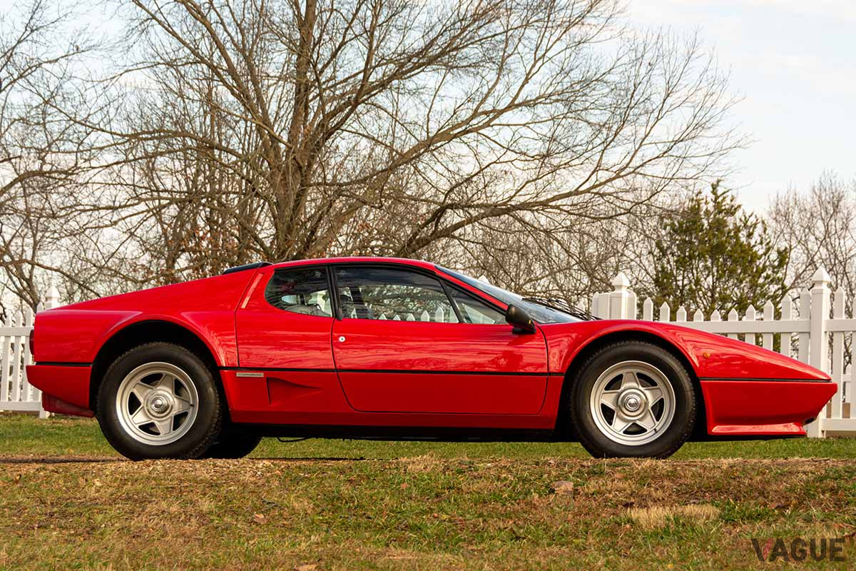 約2600万−3100万円の最低落札価格がついたフェラーリ「512BBi」（C）2020 RM Sothebys