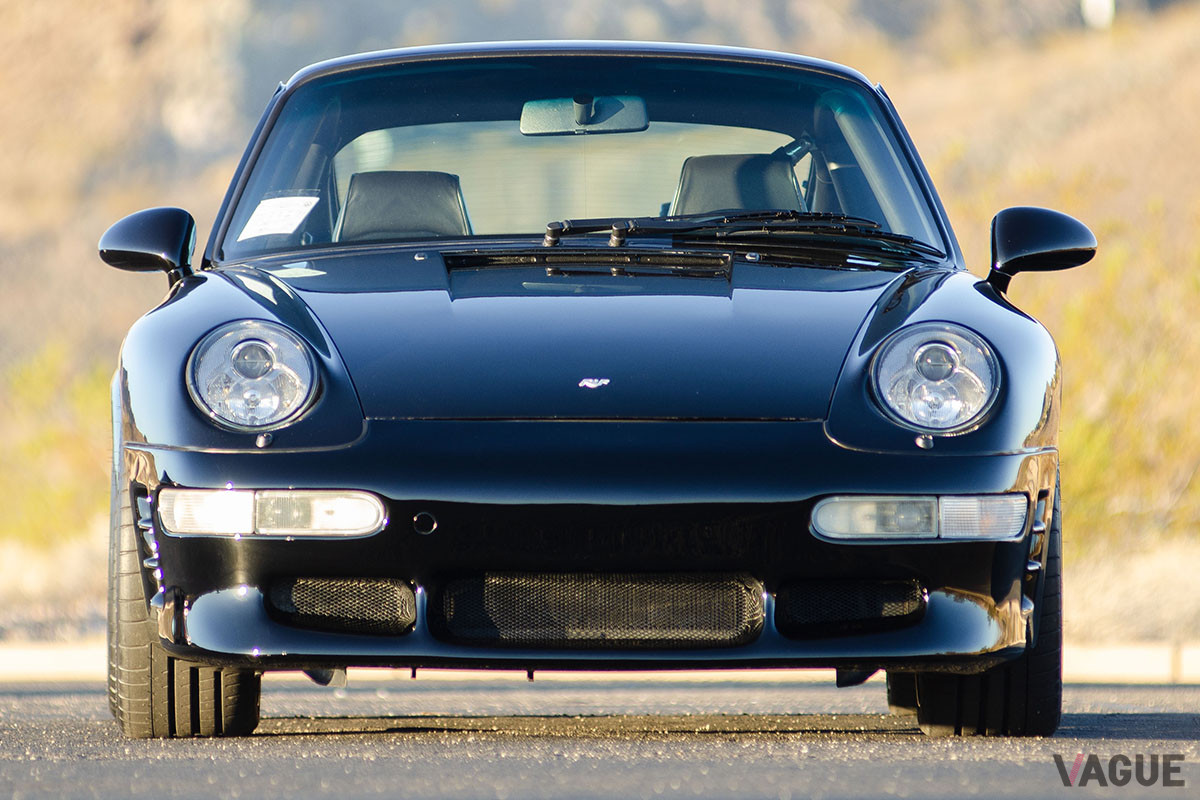 約7920万円で落札されたルーフ「ターボR」（C）2020 Courtesy of RM Sotheby's