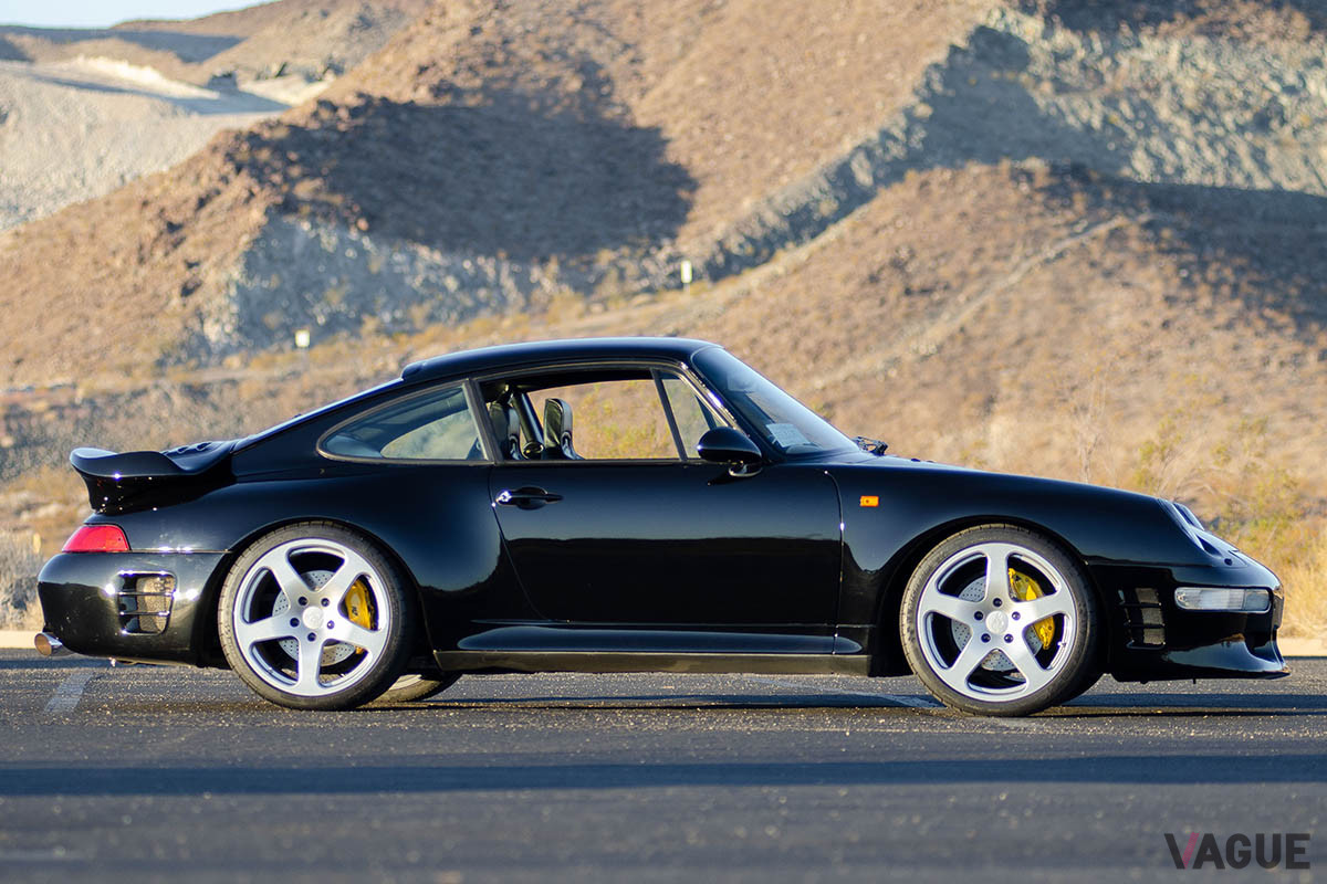 約7920万円で落札されたルーフ「ターボR」（C）2020 Courtesy of RM Sotheby's