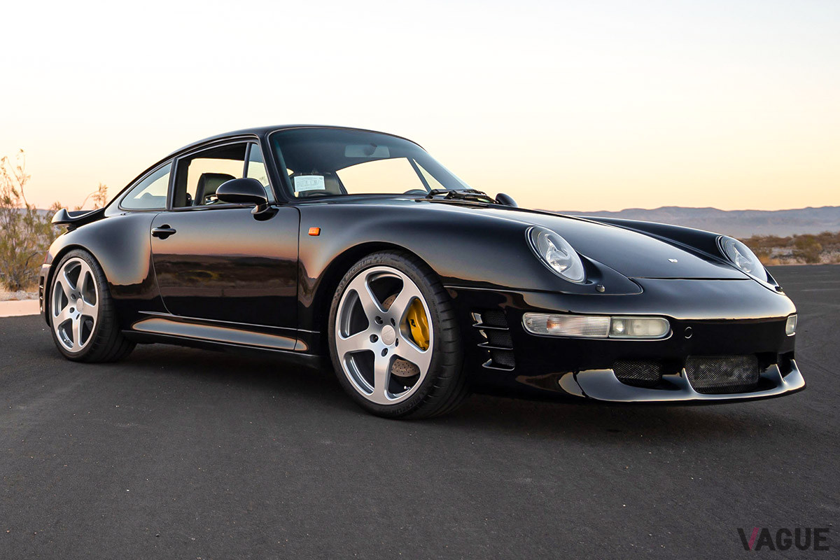 約7920万円で落札されたルーフ「ターボR」（C）2020 Courtesy of RM Sotheby's