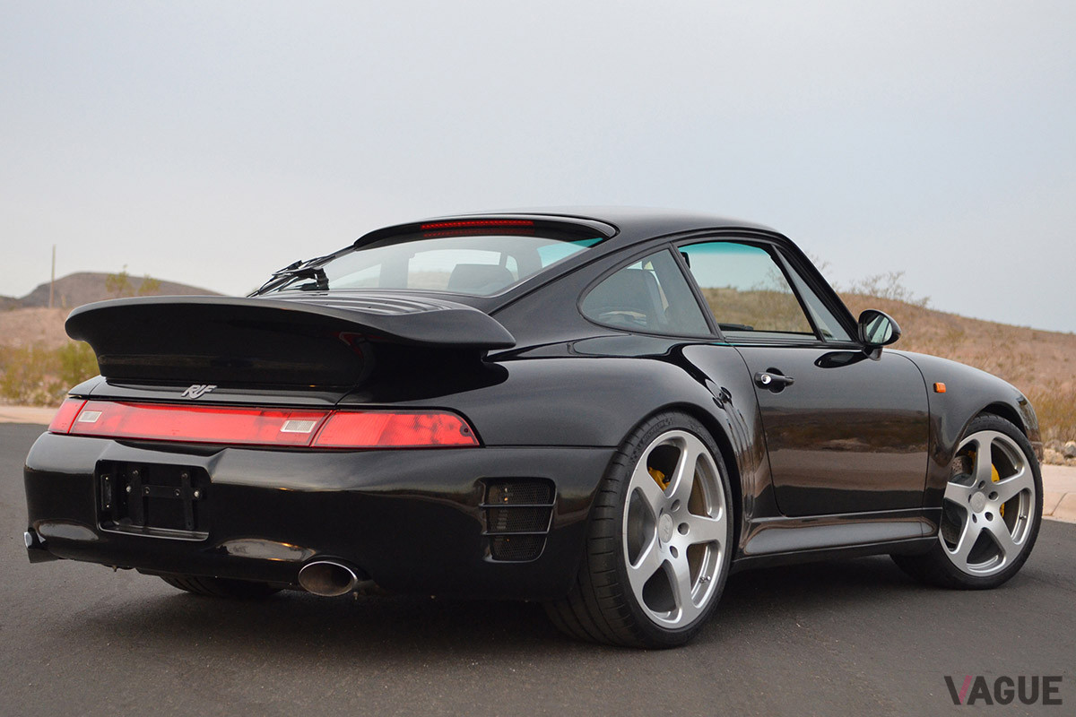 約7920万円で落札されたルーフ「ターボR」（C）2020 Courtesy of RM Sotheby's
