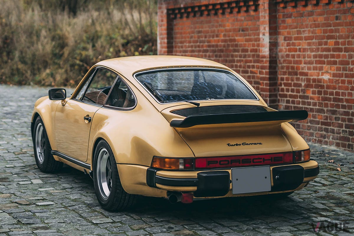 1977年式ポルシェ「911ターボ」（C）2020 Courtesy of RM Sotheby's