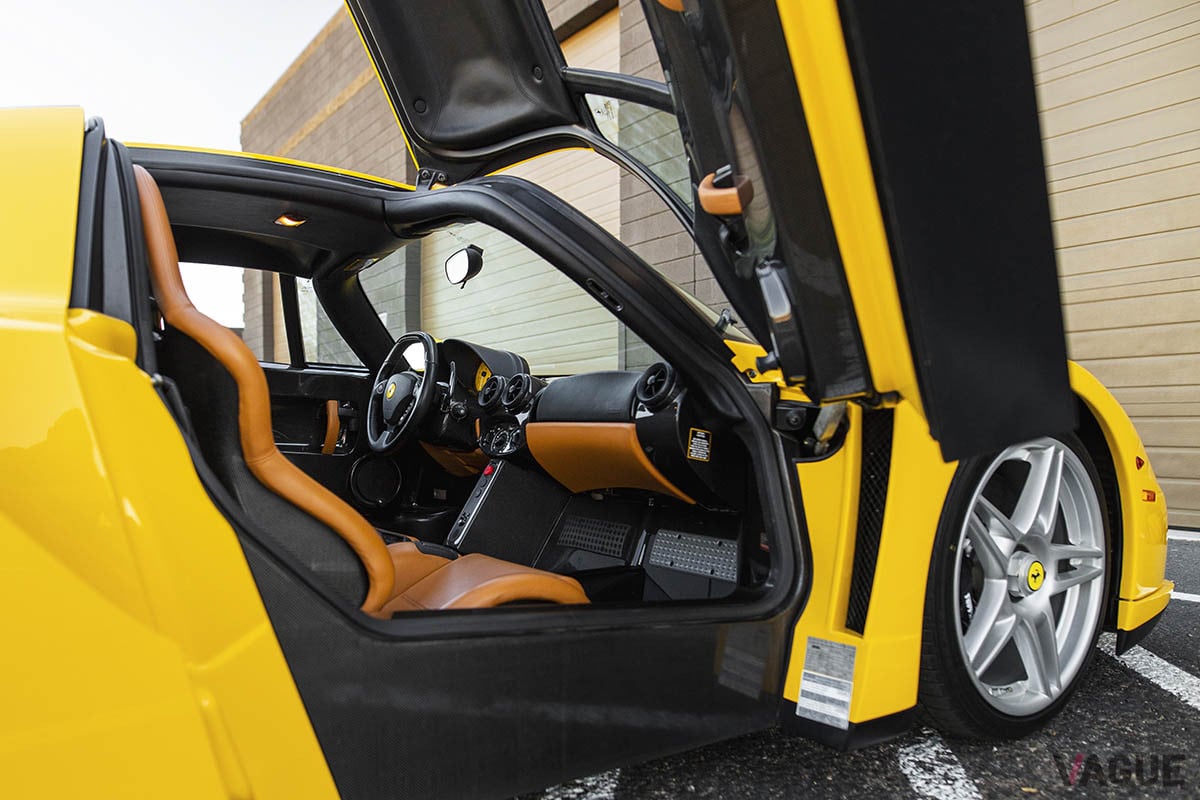 およそ2億3000万円−2億6000万円のエスティメートが付けられているフェラーリ「エンツォ」（C）2020 Courtesy of RM Sotheby's