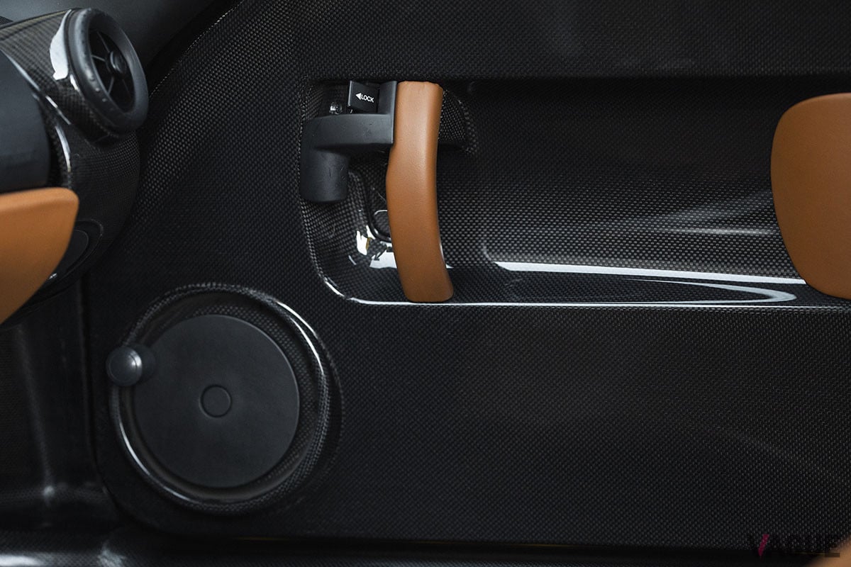 およそ2億3000万円−2億6000万円のエスティメートが付けられているフェラーリ「エンツォ」（C）2020 Courtesy of RM Sotheby's